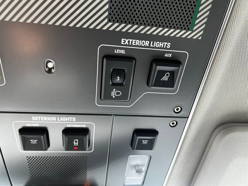 Used 2024 INEOS Grenadier AWD/4WD image 37