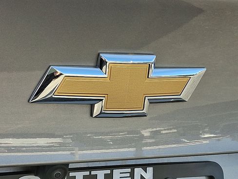 Used 2025 Chevrolet Malibu LT image 28