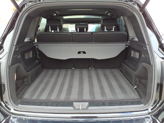 Used 2024 Mercedes-Benz EQB 350 4MATIC SUV w/ Winter Package image 23