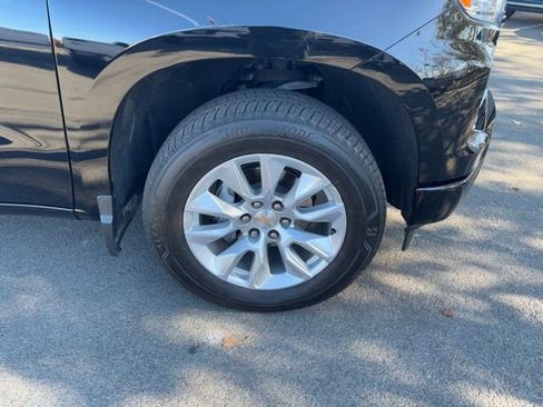 Used 2024 Chevrolet Silverado 1500 Custom image 37