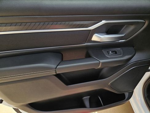 New 2026 RAM 1500 4x4 Crew Cab image 12