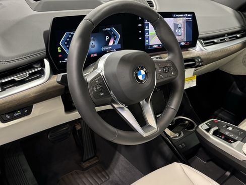 New 2027 BMW X1 xDrive28i AWD/4WD image 13
