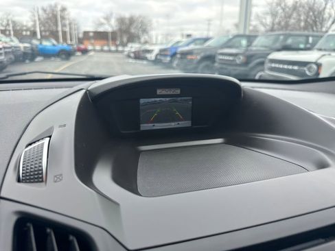 Used 2017 Ford Escape SE image 33