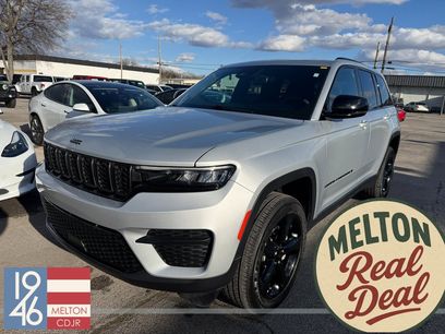 Used 2024 Jeep Grand Cherokee Altitude