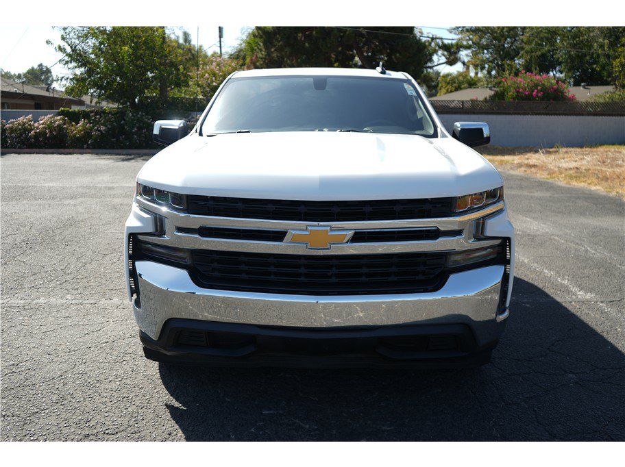 Used 2020 Chevrolet Silverado 1500 LT RWD image 2