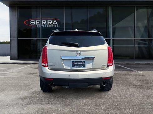 Used 2016 Cadillac SRX Luxury w/ Driver Awareness Package AWD/4WD image 4