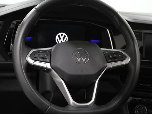 Certified 2023 Volkswagen Jetta SE w/ Panoramic Sunroof Package image 7