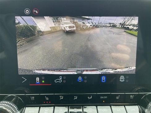 New 2026 GMC Canyon Denali image 15