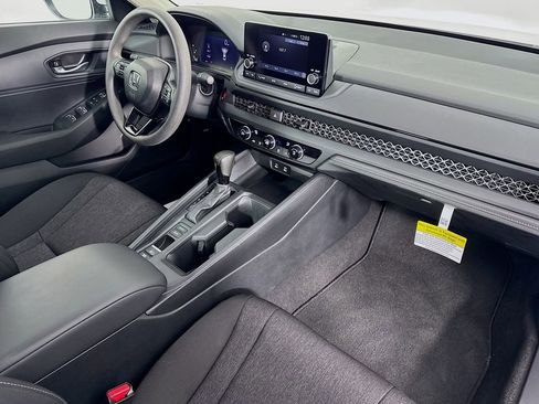 Used 2025 Honda Accord LX image 33