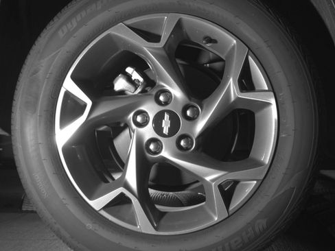 Used 2025 Chevrolet Trax LT FWD image 18