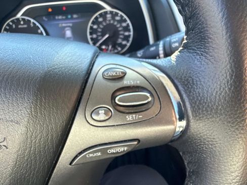 Used 2022 Nissan Murano SV w/ SV Midnight Edition Package image 26