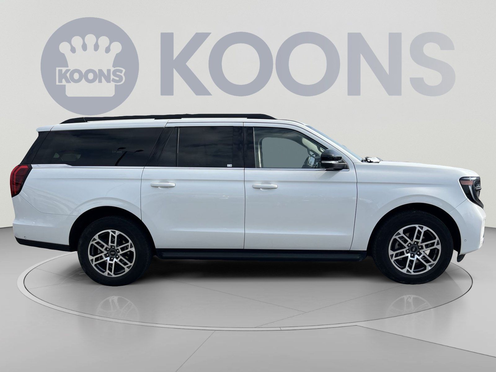 Used 2025 Ford Expedition Max Active AWD/4WD image 8