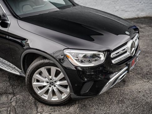 Used 2021 Mercedes-Benz GLC 300 4MATIC image 7