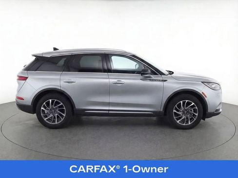 Used 2022 Lincoln Corsair Standard w/ Equipment Group 101A image 9