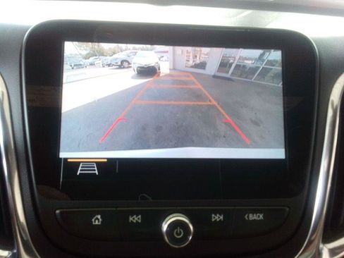 Used 2019 Chevrolet Equinox Premier FWD image 10