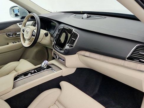 Used 2024 Volvo XC90 T8 Ultimate w/ Protection Package Premier AWD/4WD image 25