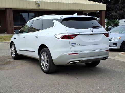 Used 2022 Buick Enclave Premium AWD/4WD image 3