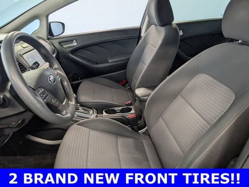 Used 2018 Kia Forte LX w/ LX Popular Package image 5