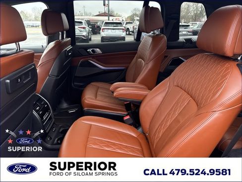 Used 2022 BMW X7 M50i AWD/4WD image 7