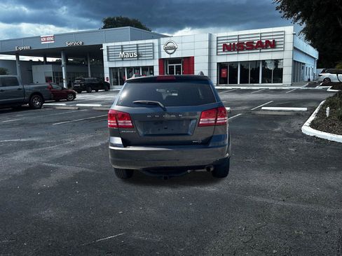 Used 2020 Dodge Journey SE FWD image 9
