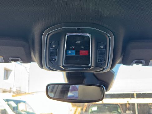 Used 2023 Jeep Grand Cherokee L Laredo image 25