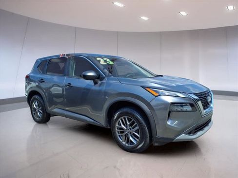 Used 2023 Nissan Rogue S image 1