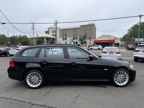 Used 2012 BMW 328i xDrive Wagon AWD/4WD image 9