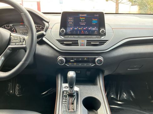 Used 2019 Nissan Altima 2.5 SR FWD image 15