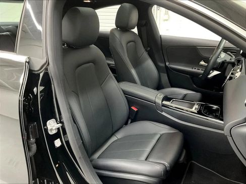 Used 2024 Mercedes-Benz CLA 250 image 12