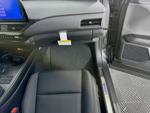 New 2025 Lexus UX 300h AWD image 33