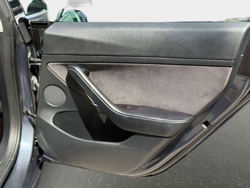 Used 2022 Tesla Model 3 Long Range image 24