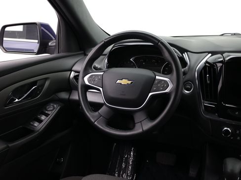 Used 2023 Chevrolet Traverse LT FWD image 33