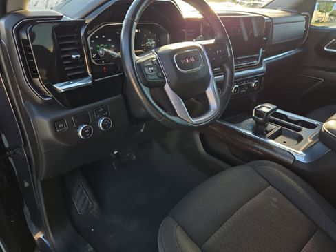 Used 2022 GMC Sierra 1500 Elevation image 13