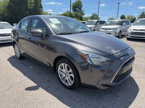 Used 2017 Toyota Yaris iA FWD image 1
