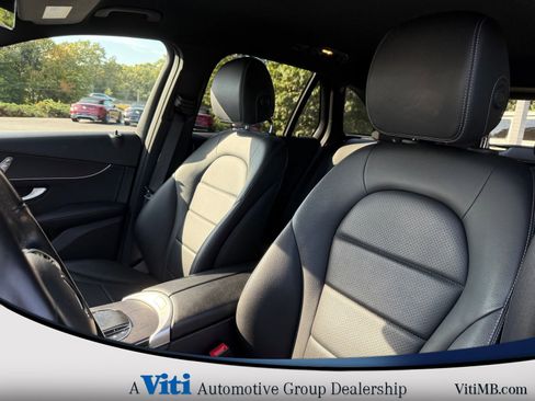 Used 2022 Mercedes-Benz GLC 300 4MATIC image 18
