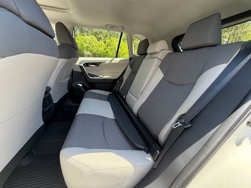 Used 2025 Toyota RAV4 XLE w/ Convenience Package image 6