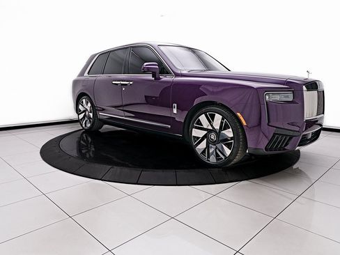 Used 2025 Rolls-Royce Cullinan image 11