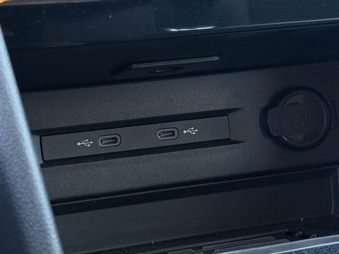 New 2025 Volkswagen Taos SE image 14