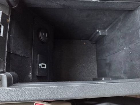 Used 2017 Ford Escape SE w/ SE Leather Comfort Package AWD/4WD image 28