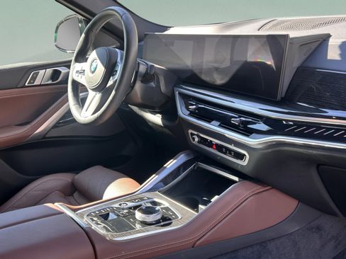 Used 2025 BMW X6 M60i image 30