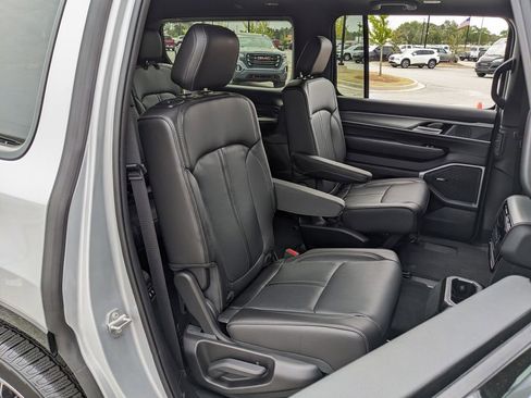 New 2026 Jeep Grand Wagoneer 4WD w/ Premium Group I image 54