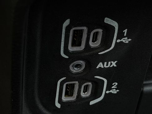 Used 2025 RAM 2500 Big Horn AWD/4WD image 11