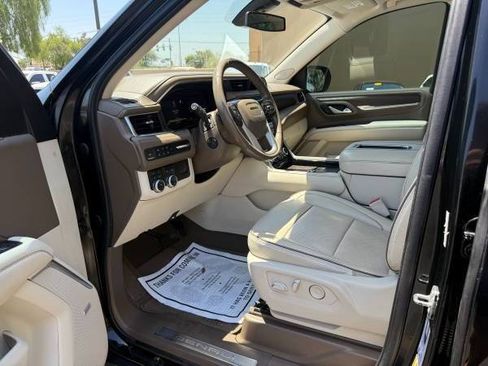 Used 2022 GMC Yukon XL Denali AWD/4WD image 10