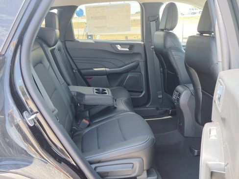 New 2025 Ford Escape SE image 37