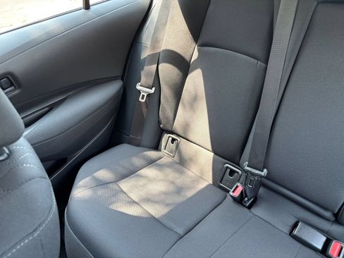 Used 2025 Toyota Corolla LE FWD image 37