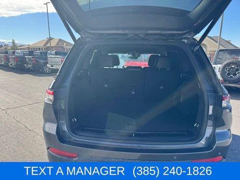 Used 2022 Jeep Grand Cherokee Trailhawk w/ Advanced Protech Group II image 9