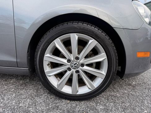 Used 2014 Volkswagen Golf TDI image 30