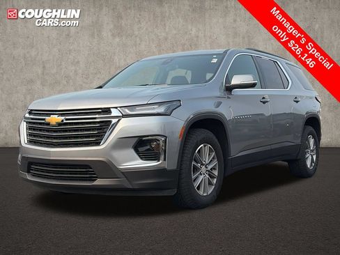 Used 2023 Chevrolet Traverse LT FWD image 3