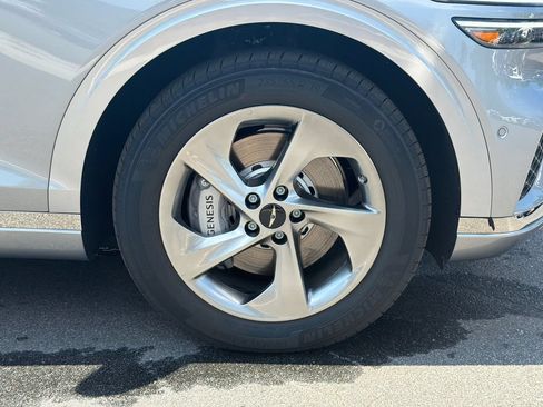 New 2026 Genesis GV70 2.5T Advanced AWD/4WD image 12