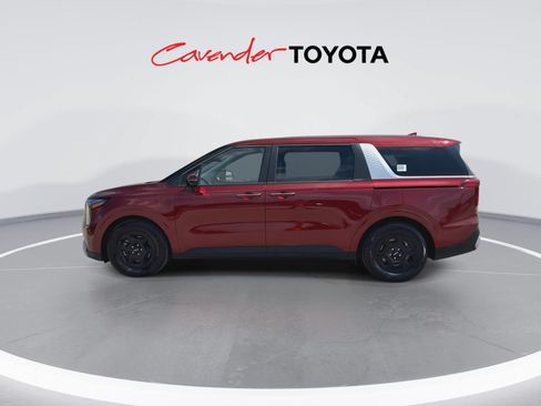 Used 2026 Kia Carnival FWD image 5
